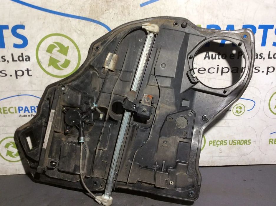Elevador trás esquerdo Mazda 2 2004