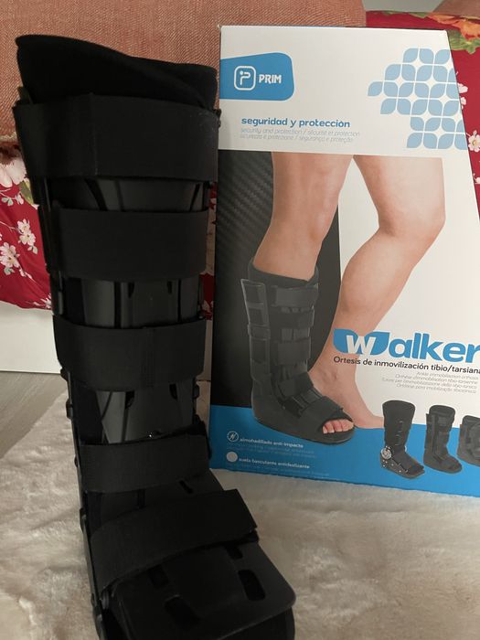 Bota Walker - RESERVADA - NOVA  com fatura de compra