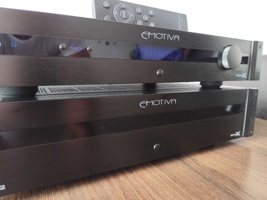 Wzmacniacz stereo Emotiva PT1 + A2, pilot, kartony, stan IDEALNY