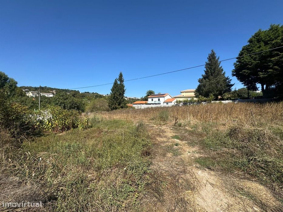 Land for Construction – For Sale in Repeses and São Salvador, Viseu