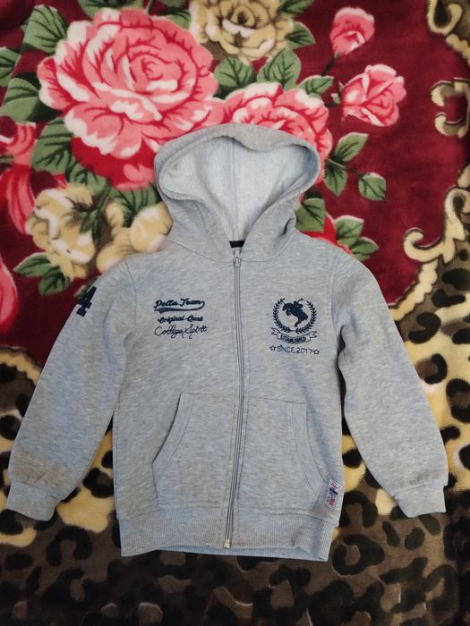 Кофта с капюшоном