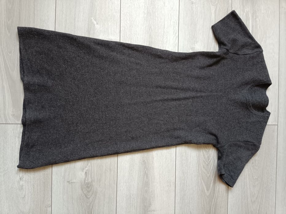 Sukienka szara z krótkim rękawem S