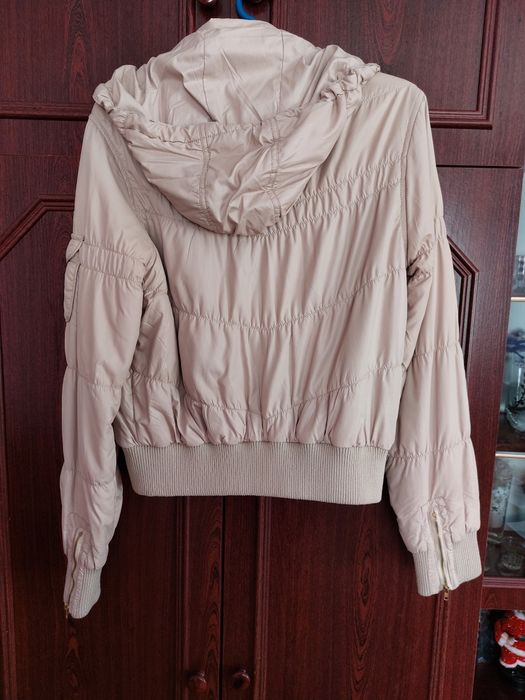 Курточка (вітровка)