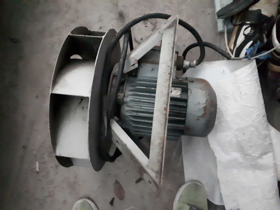 Витяжка вентилятор промисловий