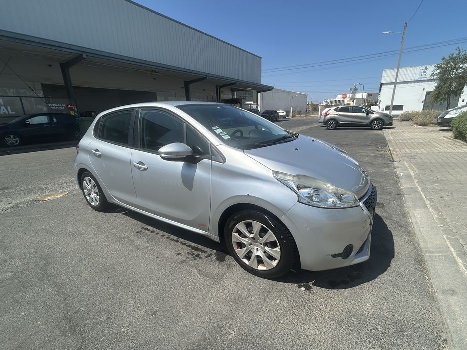 Peugeot 208 (118.981 kms)