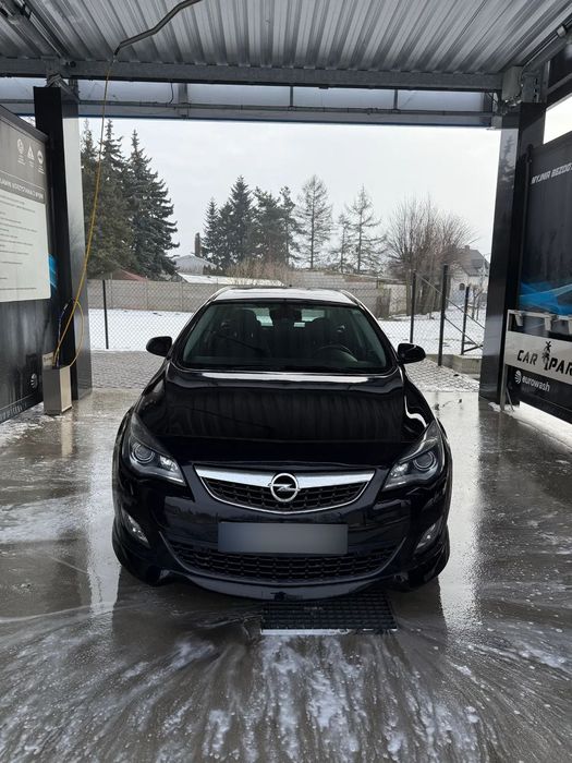 Opel Astra Opel Astra J 1.6 turbo wersja Cosmo