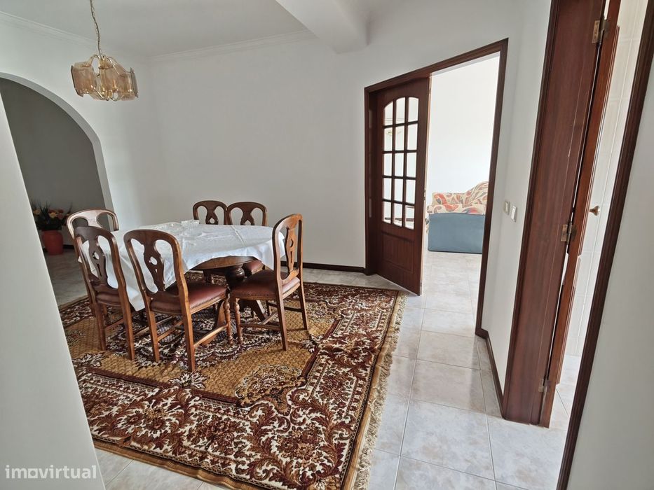 Apartamento com Excepcional Área e Localização - Buarcos