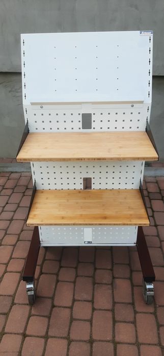Stojak / uchwyt pod komputer / wózek mobilny