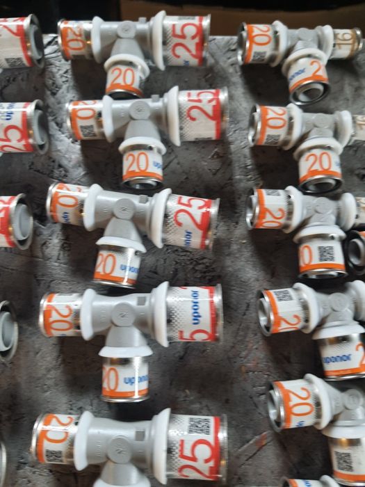 Sprzedam kształtki PEX Uponor