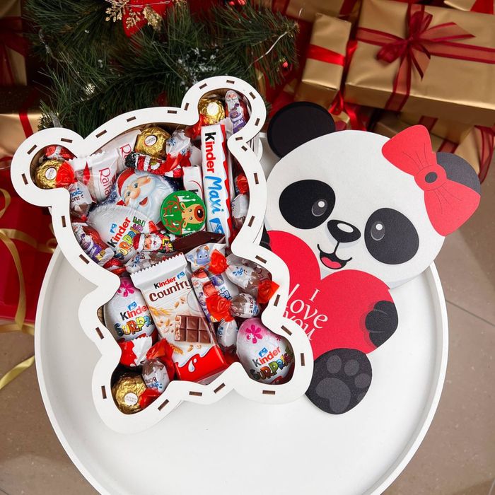 Подарунковий бокс Панда | Ведмедик поларунок на 14 лютого | 8 березня