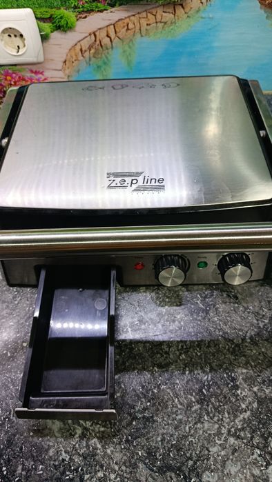 Електрогріль Zeppelin