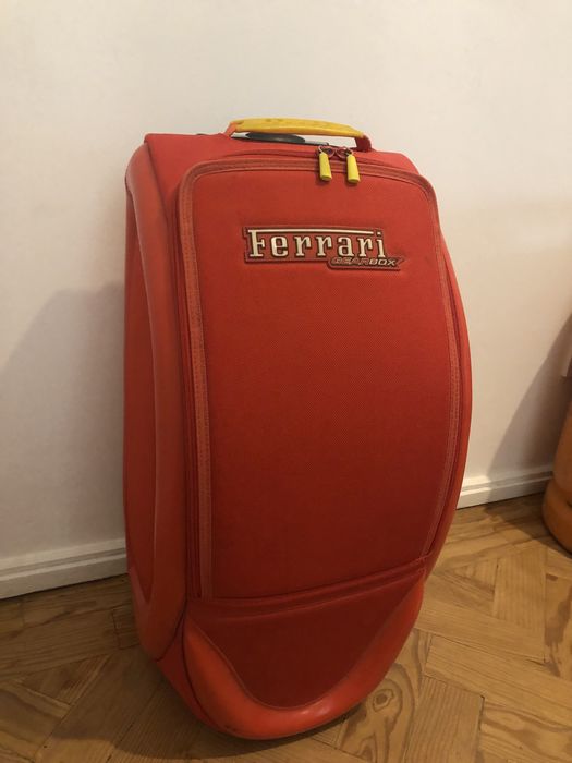 Mala de Viagem Ferrari