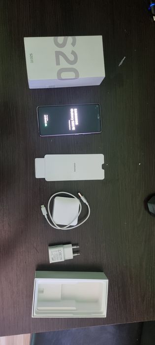 Samsung Galaxy s20 FE 6/128 ідеал