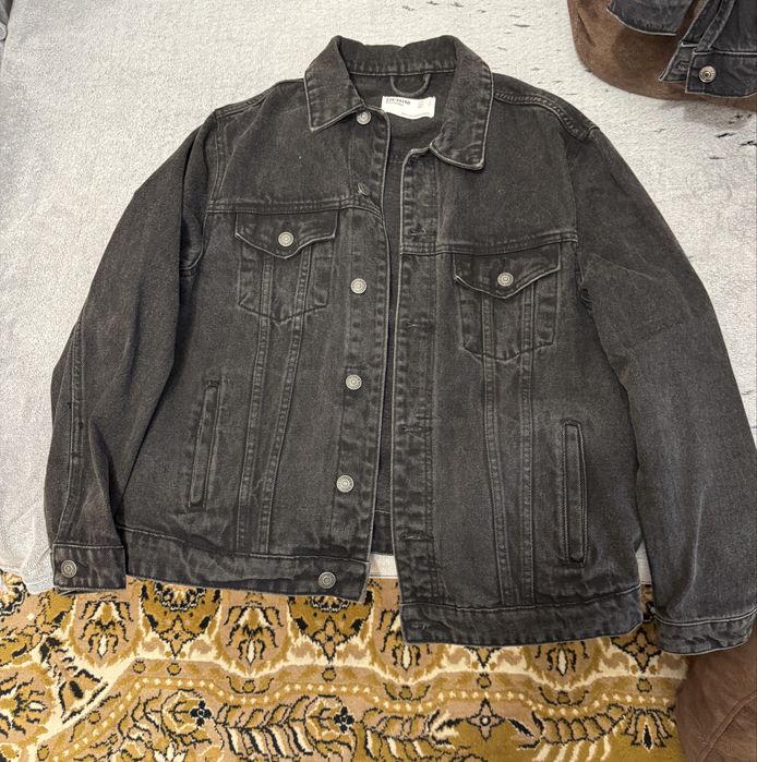 Продам чоловічу джинсову куртку