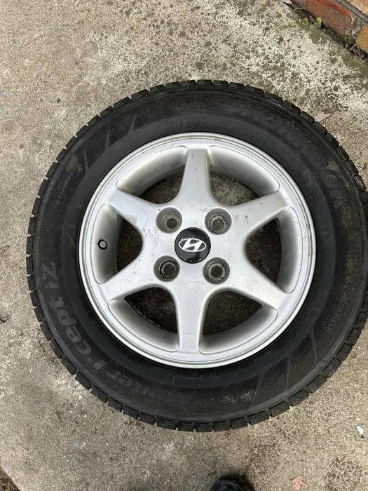 Продам диски Hyundai 5.5 jjx14 R14.  4шт та зимова гума з ними.
