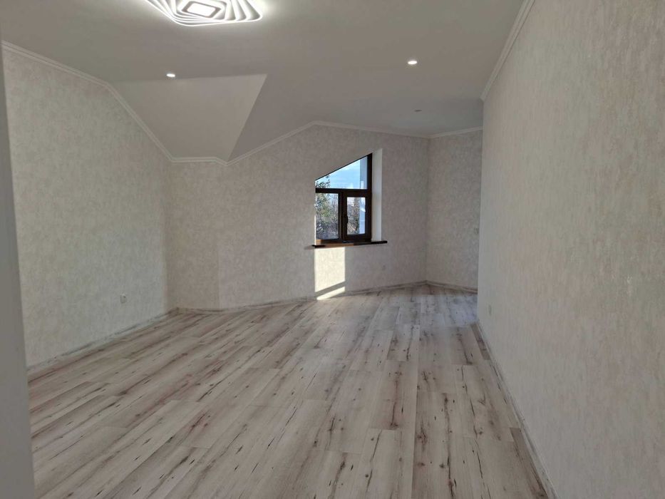 Продається сучасний  будинок з ремонтом 2025 року