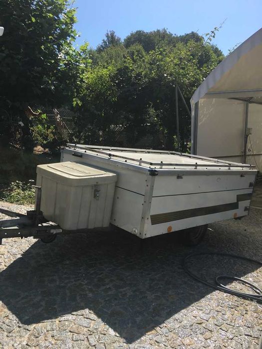 Atrelado tenda para 6-10 pessoas, marca Alpen Kreuzer