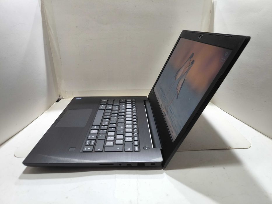 Lenovo V330 i5 256GB ssd 8GB ram FullHD