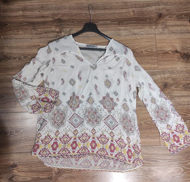 Ciążowa bluzka z długim rękawem w stylu boho