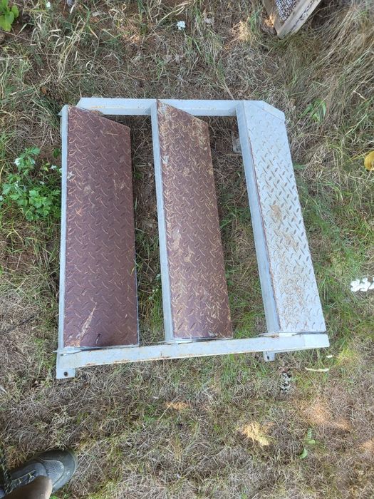 Sprzedam schody metalowe