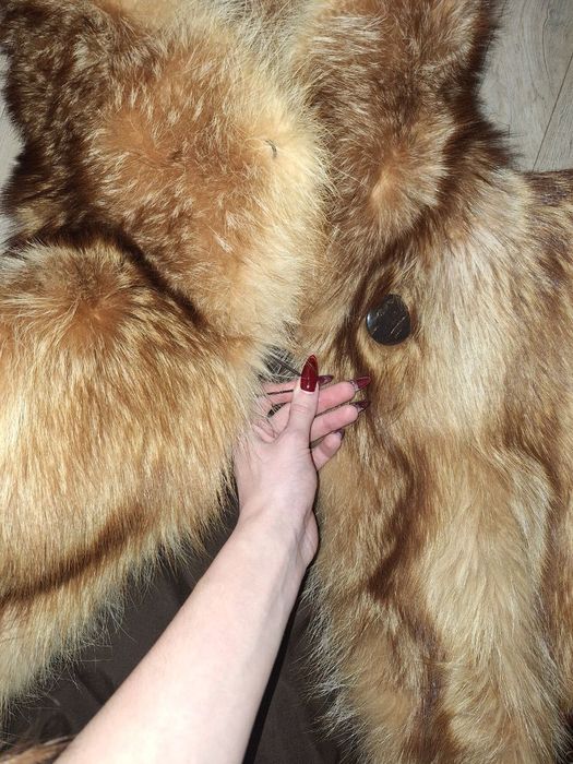 Шуба из меха енота