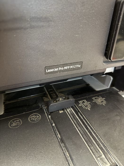 Принтер БФП HP LaserJet Pro M127fw / Лазерний монохромний друк / 600x600 dpi / A4 / 21 стор/хв / USB 2.0, Ethernet, Wi-Fi