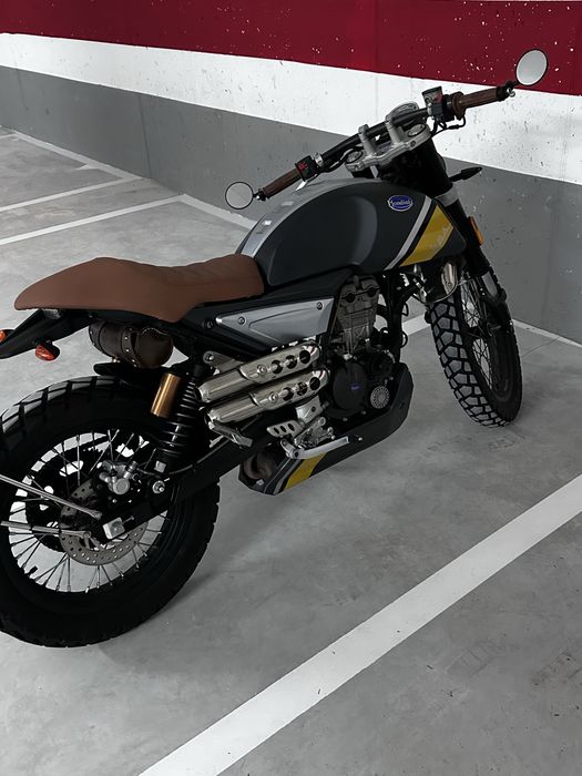 Moto 125 mondial