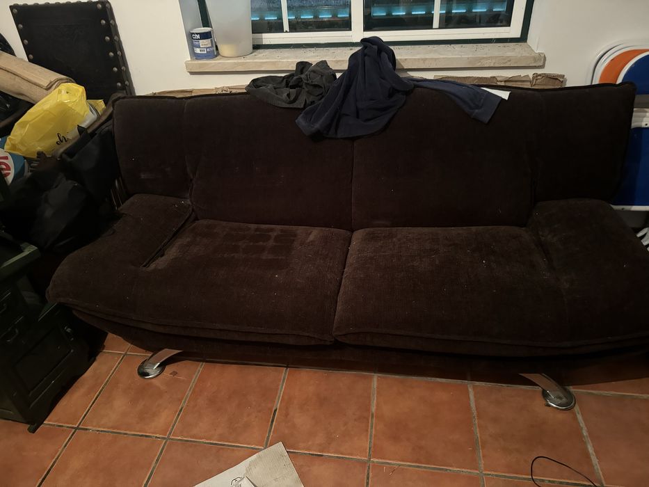 Sofá de duas almofadas