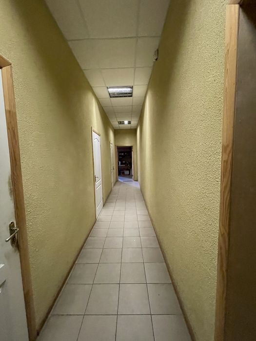 Продаж комерційного приміщення Київ. Святошинський район Берковець