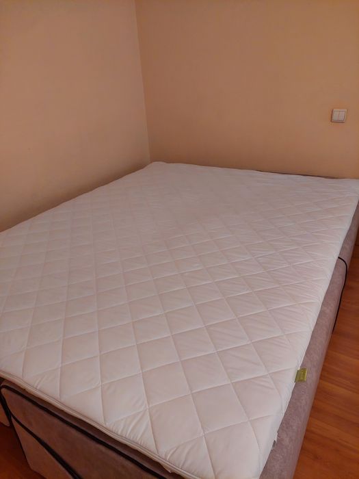 Подобова оренда 1к квартири в мальовничій центральній частині міста!