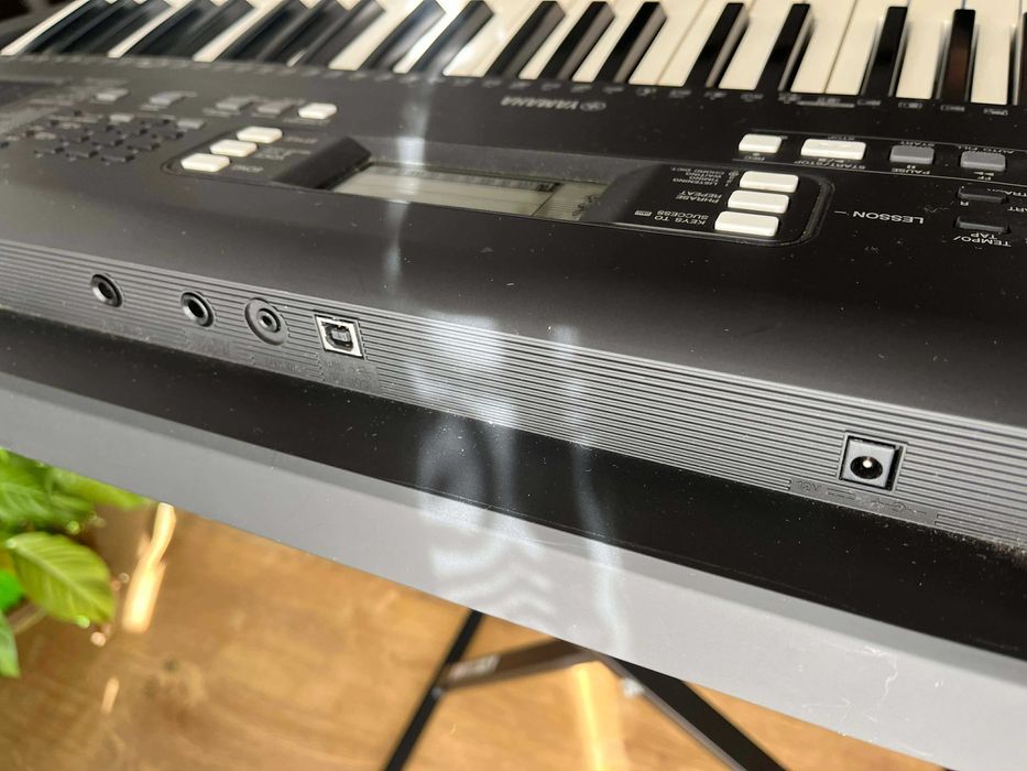 Keyboard / organy Yamaha PSR-E363 + statyw