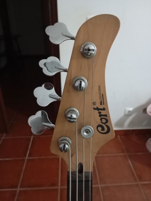 Baixo Cort GB JB (4 cordas)