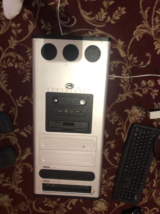 продам компютер.