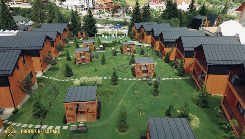 ТРЦ PHOENIX PLAZA 3км до центру Буковель,120м2,2200$/м2,магазин+оренда