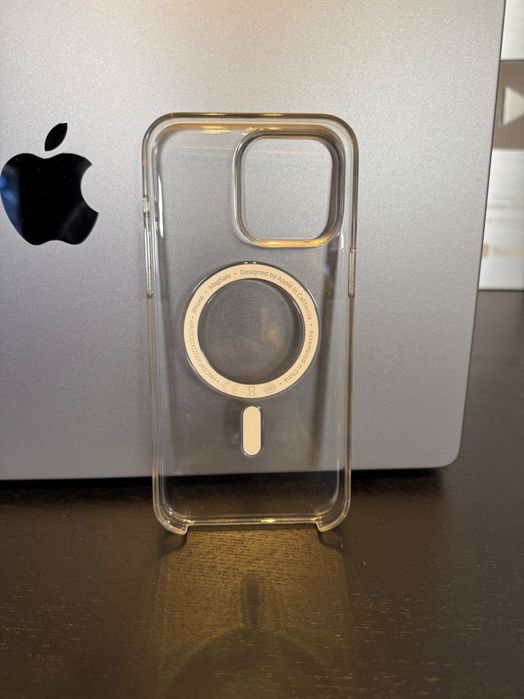 Capa transparente com MagSafe para iPhone 15 Pro Max Usado