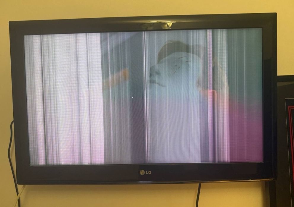 Продається телевізор LG, робочий  1500