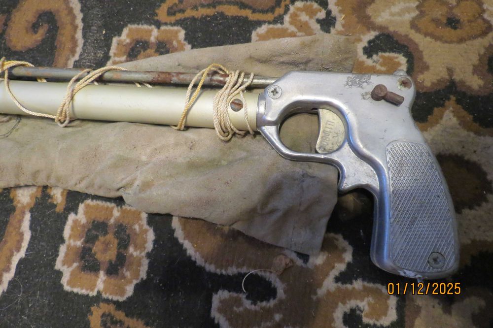 Подводное ружье на резиновых тягах гарпун