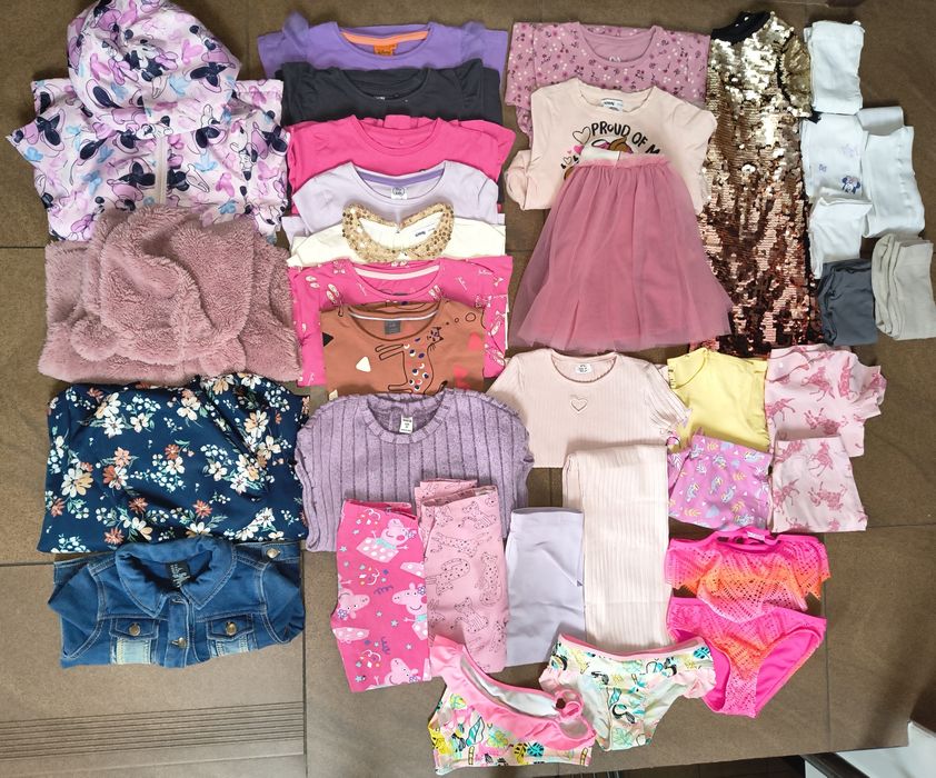 Ubranka dla dziewczynki r. 110