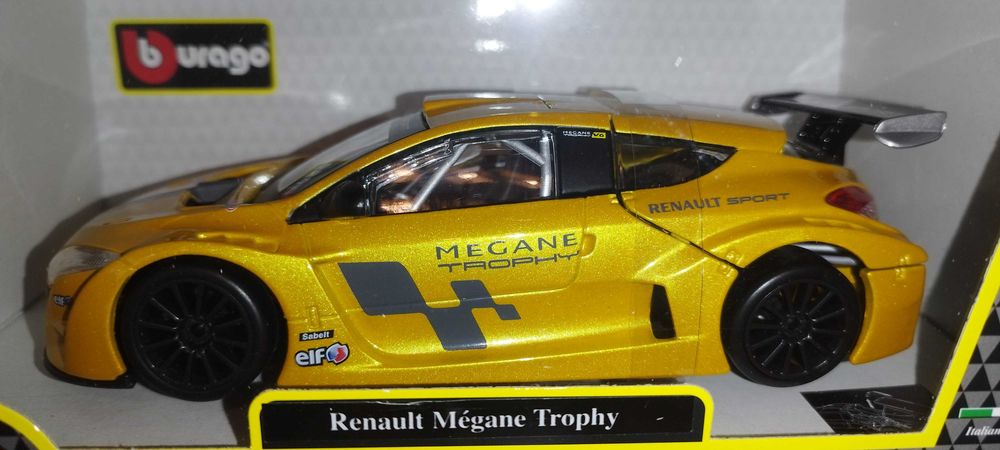 Bburago Renault Megane Trophy Met Yellow, skala 1:24.