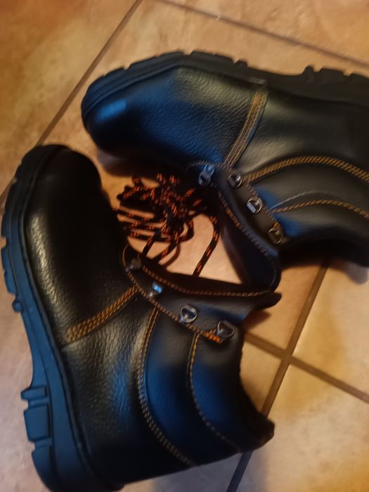 Buty robocze ocieplane r40