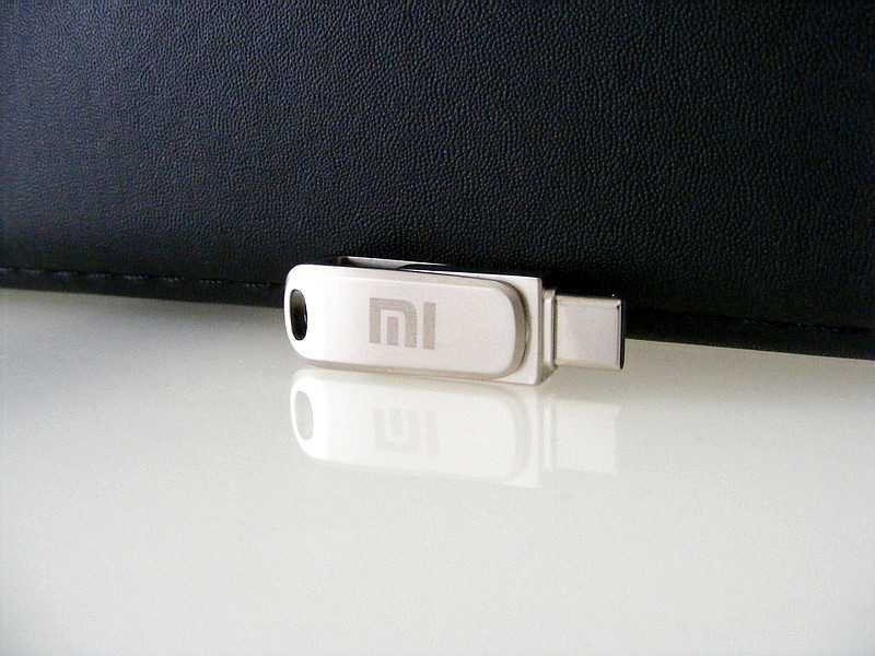 Nowy Pendrive Mi 2TB 2000 GB (złącze USB i USB-C)