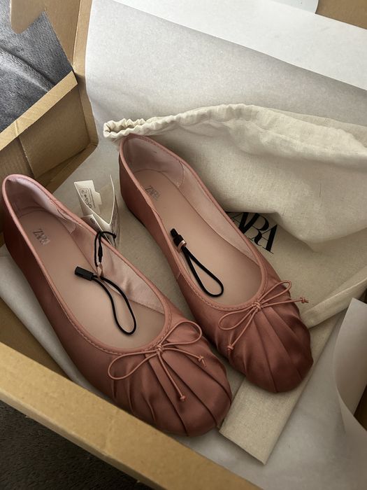 Атласні балетки Zara рожеві