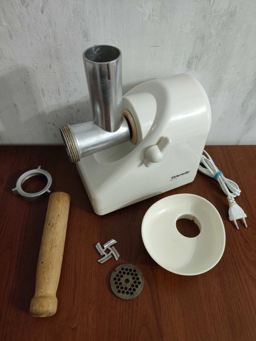 Электрическая мясорубка Verelly MG-7018