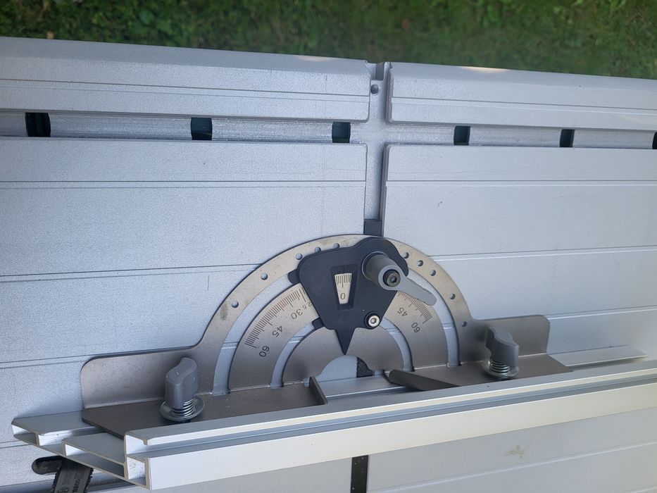 Bosch przenośna piła stołowa