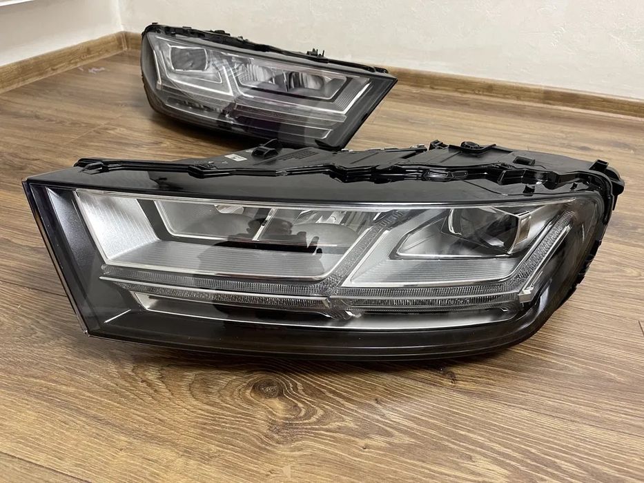 Фари AUDI Q7 FUL LED 4M права ліва комплект