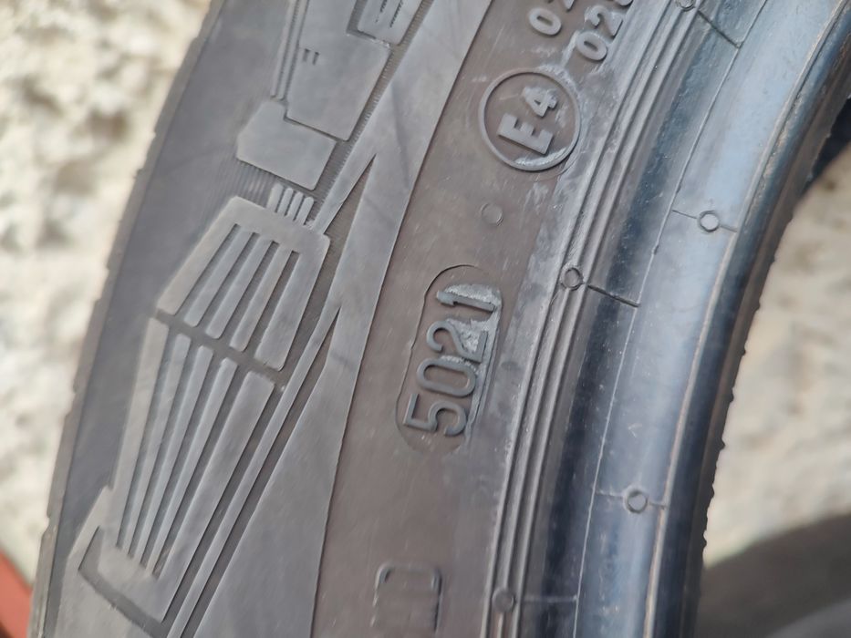 Pojedyncza opona Continental AllsesonsContact 175/65/15 84H