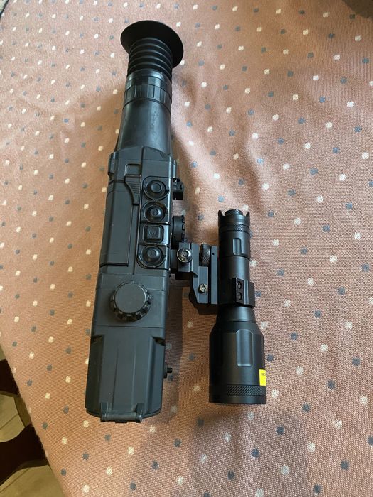 Noktowizor Pulsar Digisight N455 z x-hog