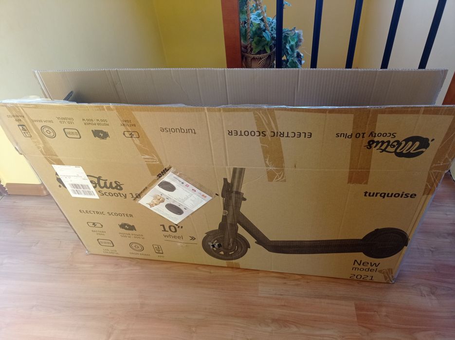 Motus scooty 10 plus