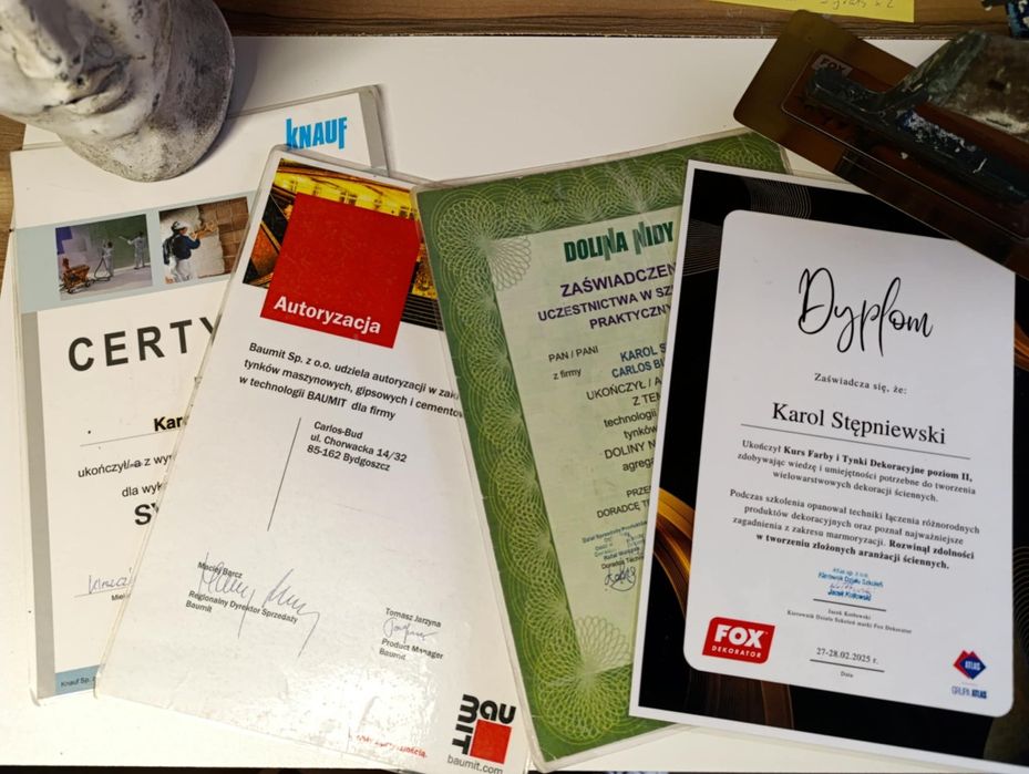 Gładzie natryskowo-agregatem...Profesjonalnie..Tynki dekoracyjne...