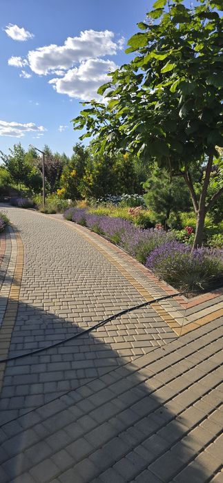 Участок в центре ЖМ Дайберг. 150 метров от парка,  коммуникации есть.